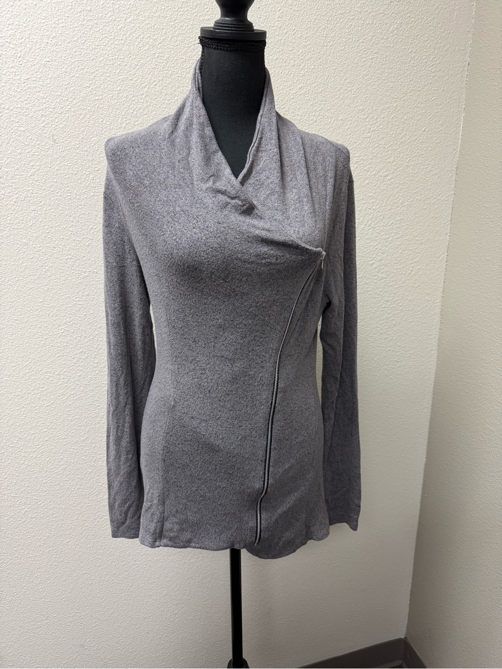 Gray Moto Jacket Top Asymmetrical Zip Soft Knit Long Sleeve Small Chic Style - Picture 2 of 10